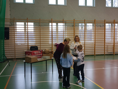  (photo)