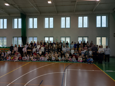  (photo)