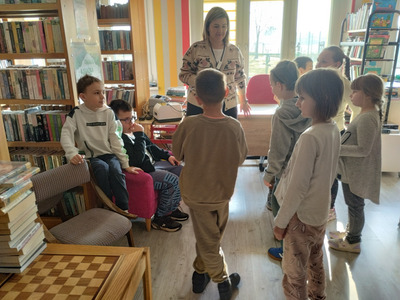  (photo)
