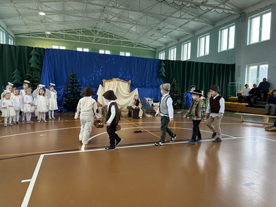  (photo)