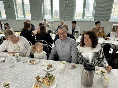  (photo)