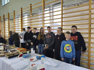 (photo)