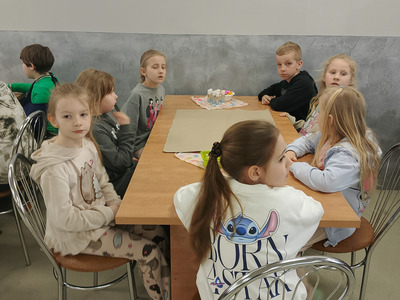  (photo)