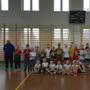 Mikołajkowe zawody sportowe klas 1-3